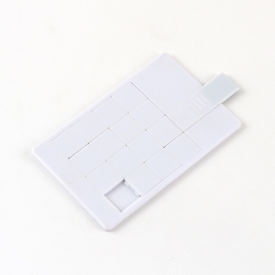 الألغاز بطاقة الائتمان USB Sticks 2.0 UDP Flash Chips الأشكال CMYK طباعة الشعار