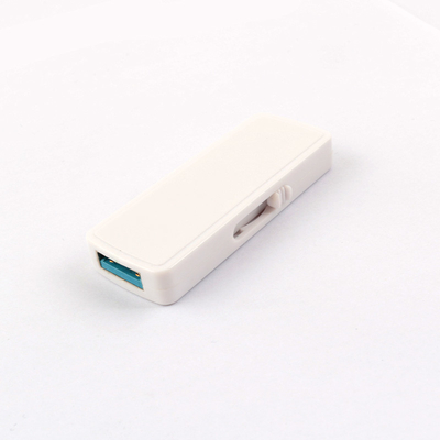 ذاكرة USB بلاستيكية سوداء / بيضاء معاد تدويرها أحجام ذاكرة مخصصة 1G-1TB درجة حرارة تشغيل 0.C-60.C