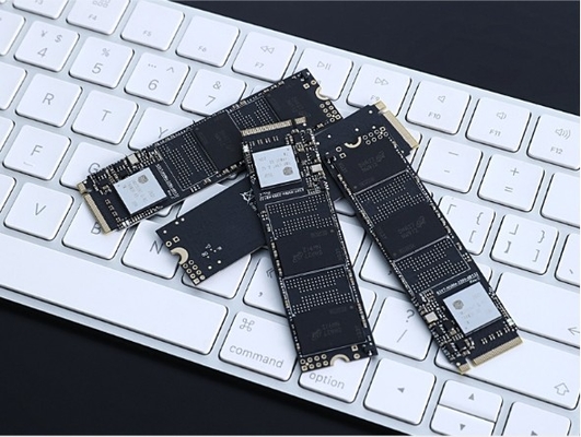 محركات أقراص صلبة SSD داخلية بأسعار معقولة 256GB مع واجهة SATA III ومعدل نقل البيانات يصل إلى 10Gbps