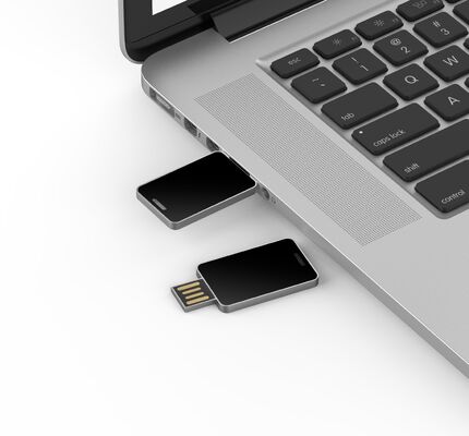 مصباح LED معدني محرك أقراص فلاش USB قشرة معدنية متينة بدون تشفير متوافقة مع أنظمة تشغيل وأجهزة مختلفة