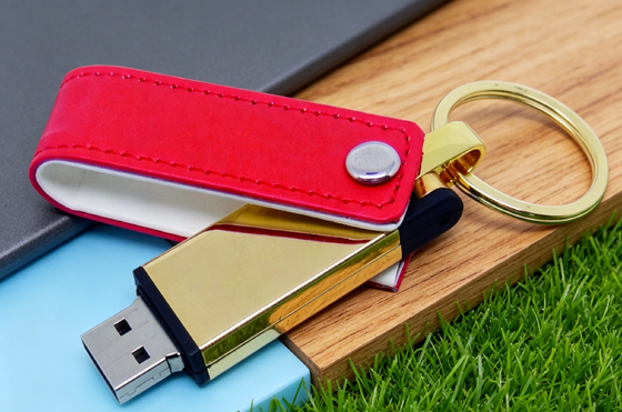 محرك أقراص فلاش USB جلدي متوافق مع نظام التشغيل Mac OS، لون أسود مخصص من OEM، تصميم أنيق ومتين مثالي لهدايا الشركات