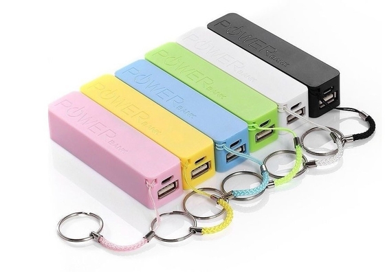 الإعلان على غرار هدية بنك الطاقة البلاستيكية 2600MAH 3000MAH 18650 بطارية كاملة