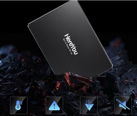 نطاق درجة الحرارة 0-70C محرك أقراص صلب SSD لجهاز كمبيوتر محمول سطح المكتب 1TB 2TB حتى معدل نقل البيانات 10Gbps