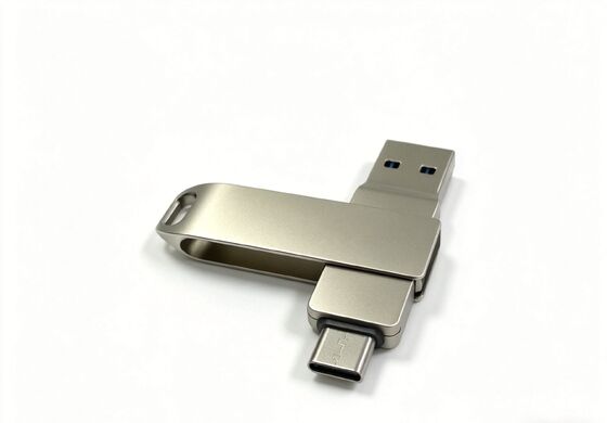 بيع الساخن USB A + USB نوع C منفذين يمكن استخدامه من قبل الهاتف والسيارة والبيكر