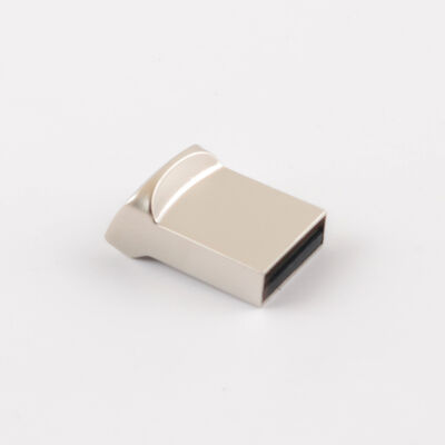 السلع الكبيرة × 5-7 أيام محرك أقراص USB معدني يقدم سرعة الكتابة 8-15MB S سرعة القراءة 13-20MB S جهاز نقل البيانات