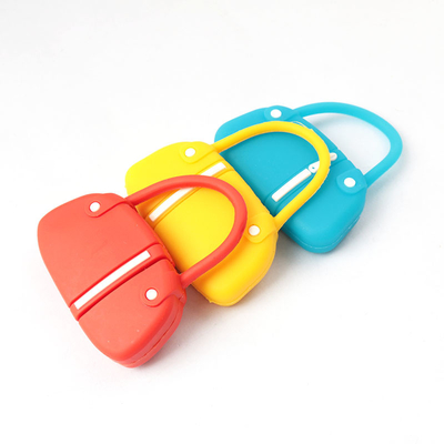 أشكال الرسوم المتحركة البلاستيكية PVC محركات أقراص فلاش USB المخصصة 8 ميجابايت / ثانية عصي USB مخصصة